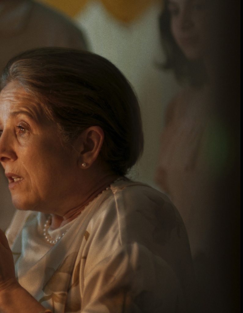 QT_8 cropped_r1_c2_processed_by_imagy